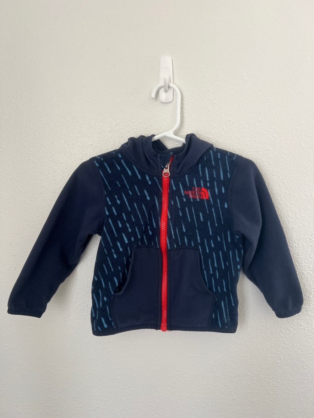 The North Face Navy and Light Blue Pattern Infant Fleece Hoodie